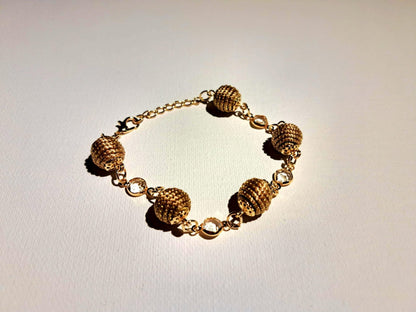 Bracelet artisanal en capim dourado, l’or végétal du Brésil