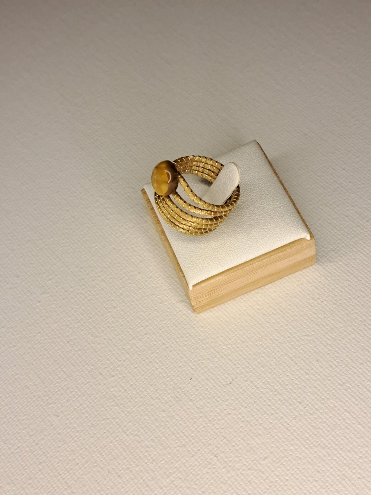 Bague artisanale en capim dourado, l’or végétal du Brésil