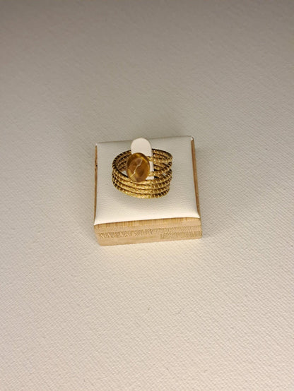 Bague artisanale en capim dourado, l’or végétal du Brésil