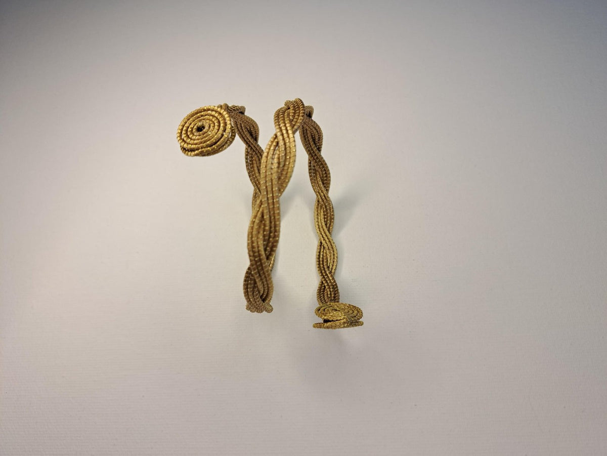 Bracelet artisanal en capim dourado, l’or végétal du Brésil