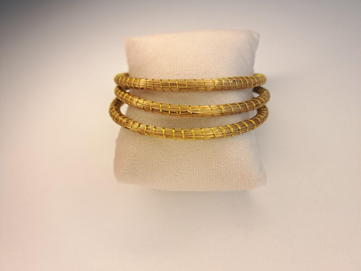 Bracelet artisanal en capim dourado, l’or végétal du Brésil