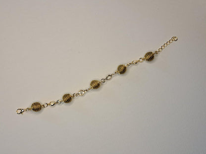 Bracelet artisanal en capim dourado, l’or végétal du Brésil