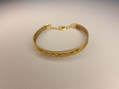 Bracelet artisanal en capim dourado, l’or végétal du Brésil