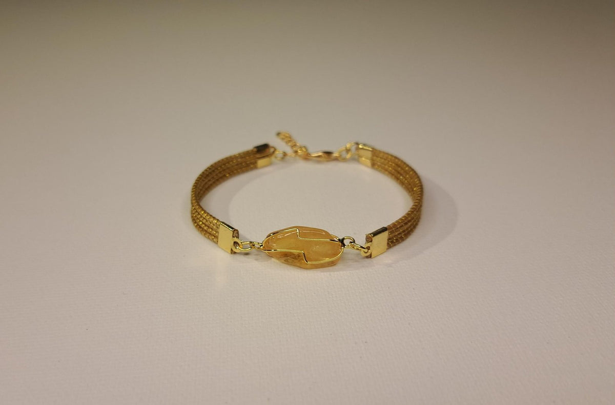 Bracelet artisanal en capim dourado, l’or végétal du Brésil