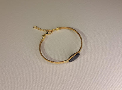 Bracelet artisanal en capim dourado, l’or végétal du Brésil