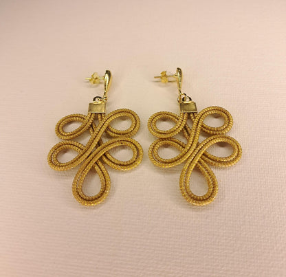 Boucles d'oreilles artisanales en capim dourado, l’or végétal du Brésil