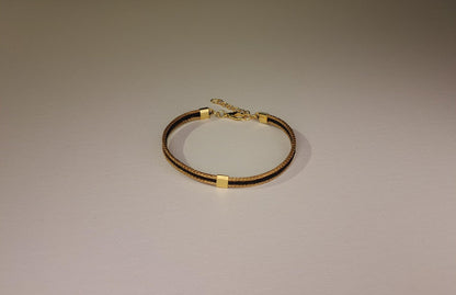 Bracelet artisanal en capim dourado, l’or végétal du Brésil