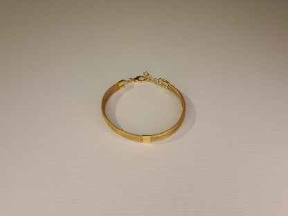 Bracelet artisanal en capim dourado, l’or végétal du Brésil