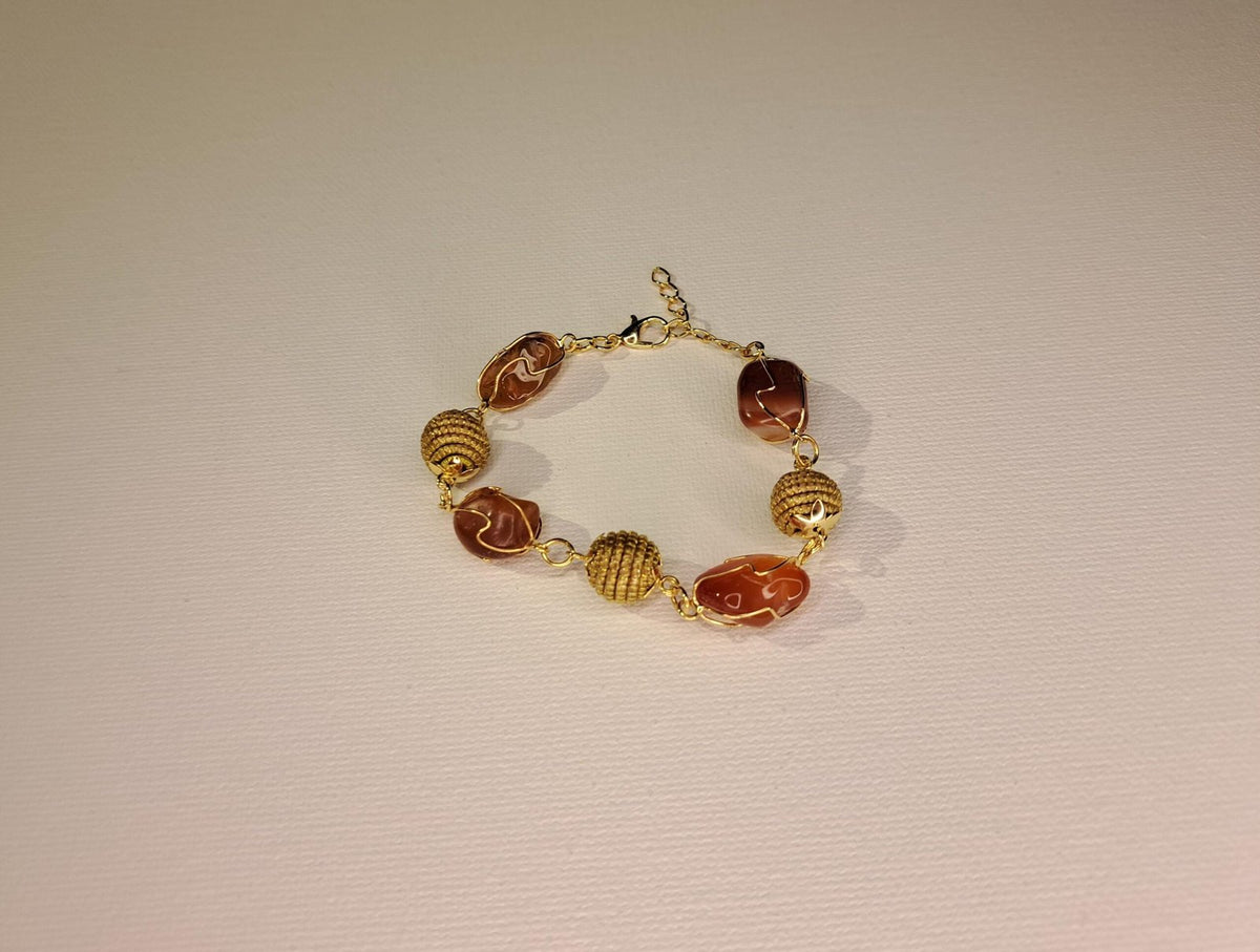 Bracelet artisanal en capim dourado, l’or végétal du Brésil