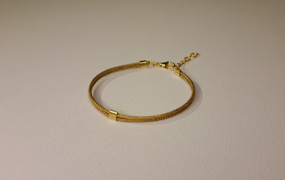 Bracelet artisanal en capim dourado, l’or végétal du Brésil