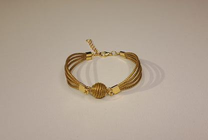 Bracelet artisanal en capim dourado, l’or végétal du Brésil