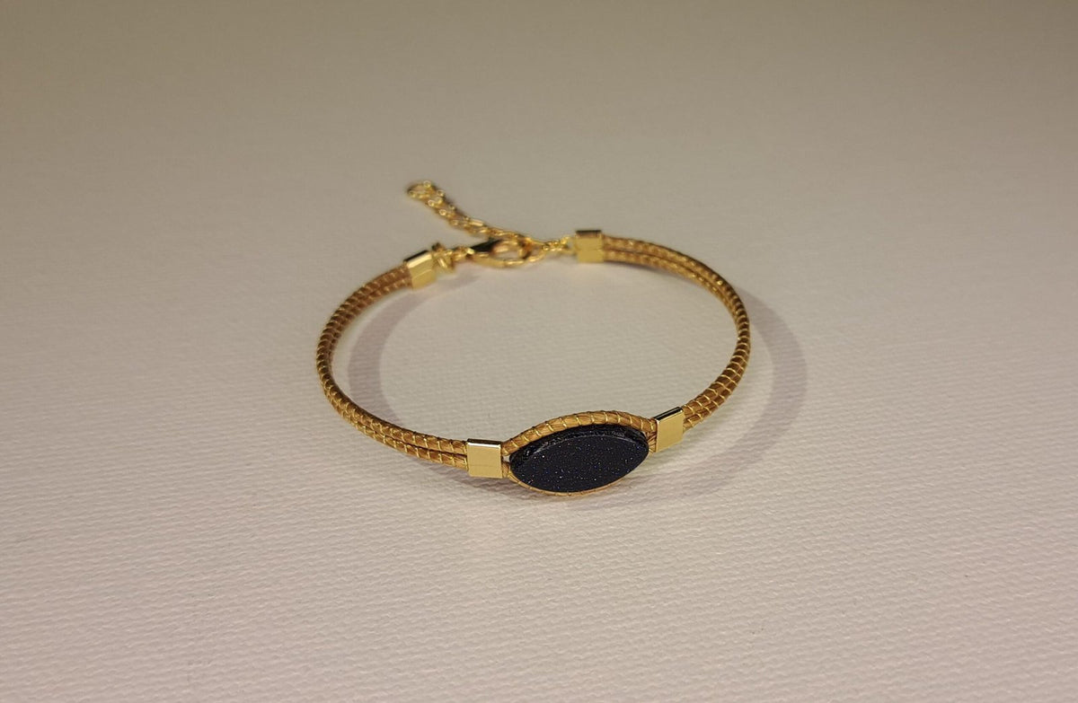 Bracelet artisanal en capim dourado, l’or végétal du Brésil