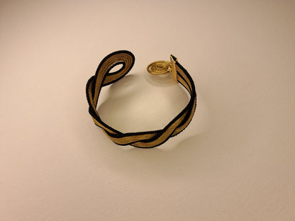 Bracelet artisanal en capim dourado, l’or végétal du Brésil
