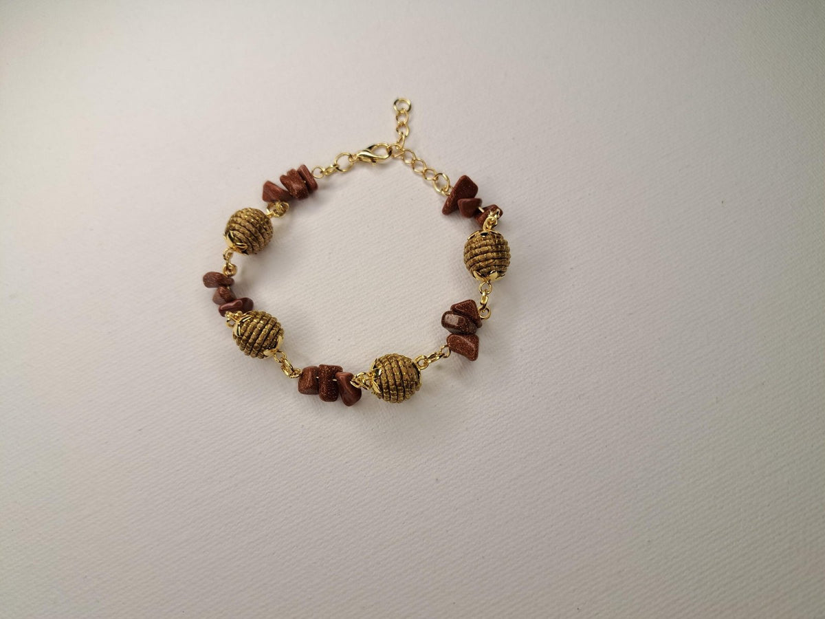 Bracelet artisanal en capim dourado, l’or végétal du Brésil