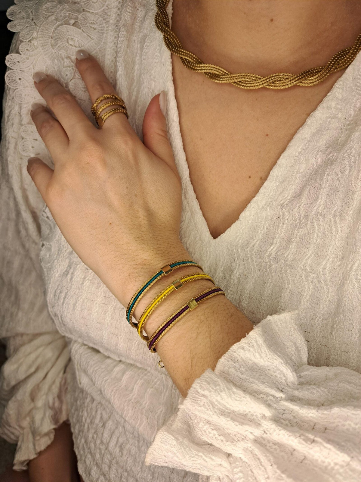 Bracelet artisanal en capim dourado, l’or végétal du Brésil