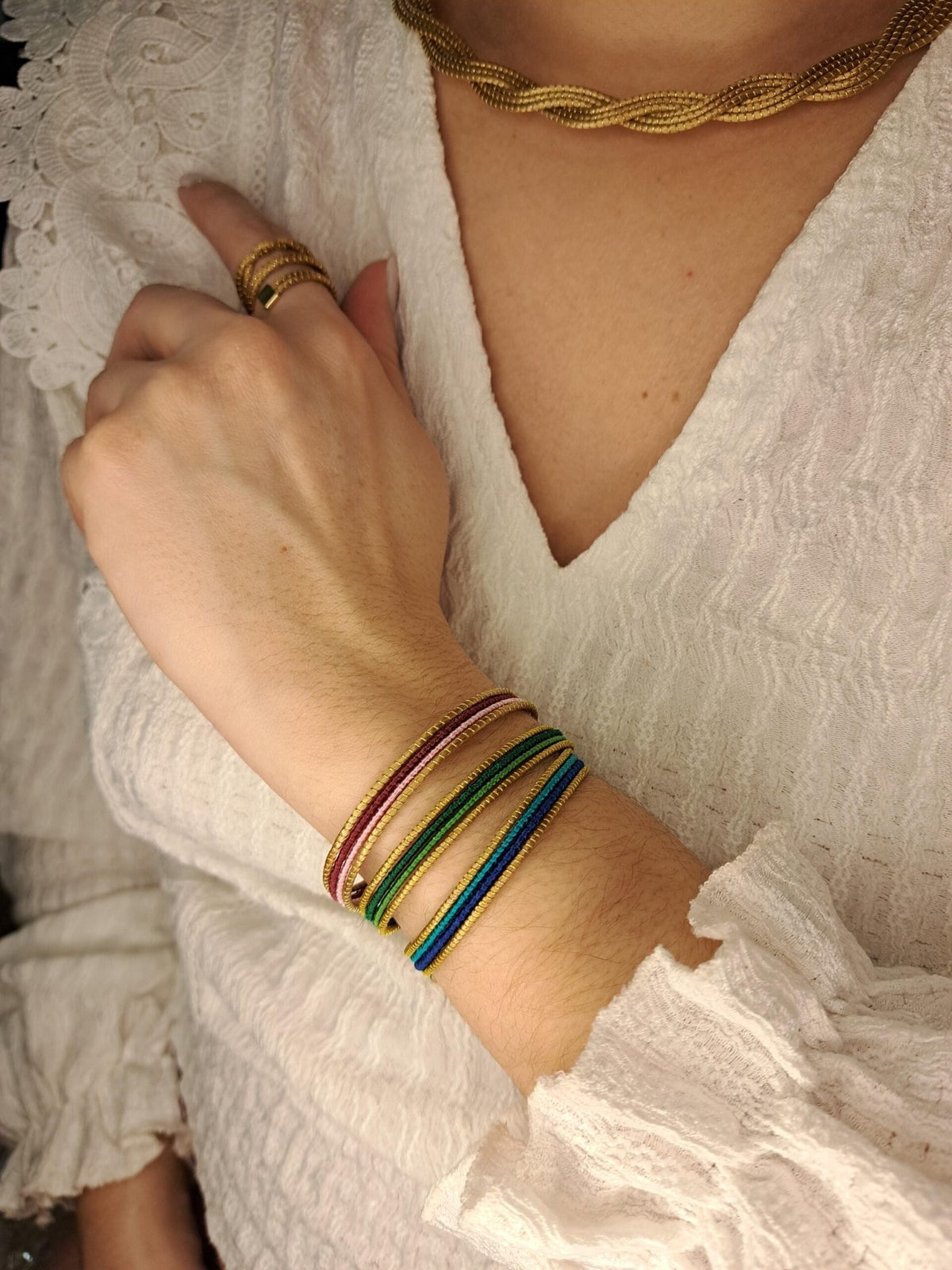 Bracelet artisanal en capim dourado, l’or végétal du Brésil