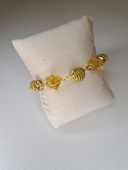 Bracelet en citrine naturelle et boules tressées en Capim Dourado (or végétal), bijou artisanal du Brésil