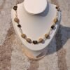 Collier artisanal en capim dourado, l’or végétal du Brésil