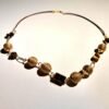 Collier artisanal en capim dourado, l’or végétal du Brésil