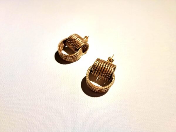 Boucles d'oreilles artisanales en capim dourado, l’or végétal du Brésil