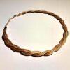 Collier artisanal en capim dourado, l’or végétal du Brésil