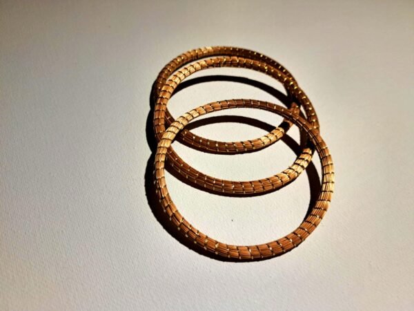 Bracelet artisanal en capim dourado, l’or végétal du Brésil