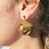 Boucles d'oreilles artisanales en capim dourado, l’or végétal du Brésil