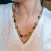 Collier artisanal en capim dourado, l’or végétal du Brésil