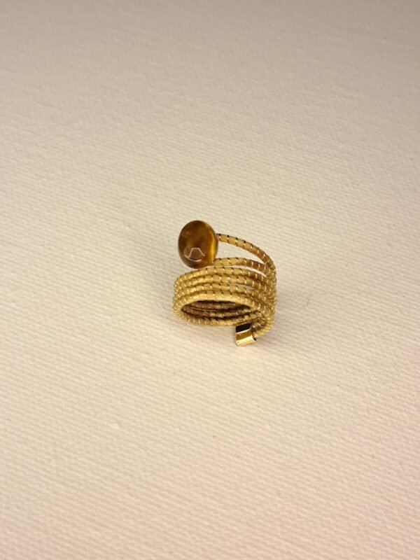 Bague artisanale en capim dourado, l’or végétal du Brésil