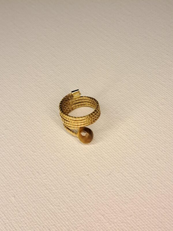 Bague artisanale en capim dourado, l’or végétal du Brésil