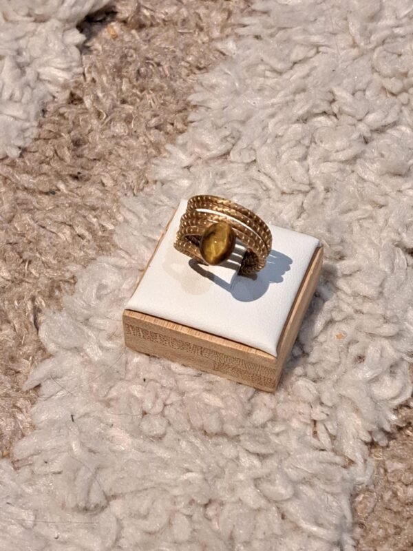 Bague artisanale en capim dourado, l’or végétal du Brésil