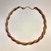 Collier artisanal en capim dourado, l’or végétal du Brésil