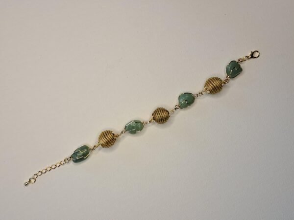 Bracelet artisanal en capim dourado, l’or végétal du Brésil