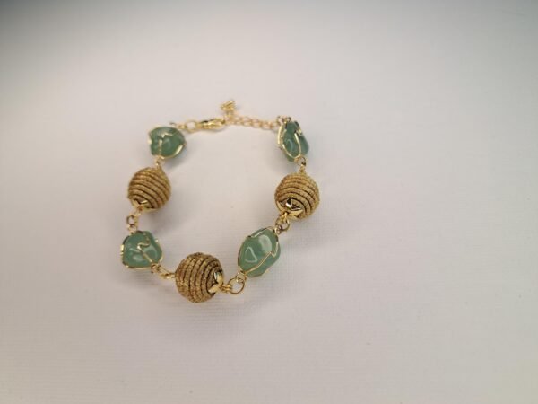 Bracelet artisanal en capim dourado, l’or végétal du Brésil