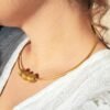 Collier artisanal en capim dourado, l’or végétal du Brésil