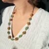 Collier artisanal en capim dourado, l’or végétal du Brésil