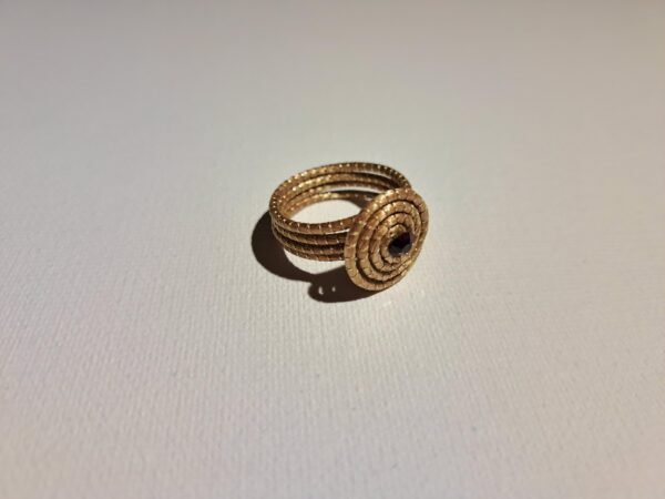 Bague artisanale en capim dourado, l’or végétal du Brésil