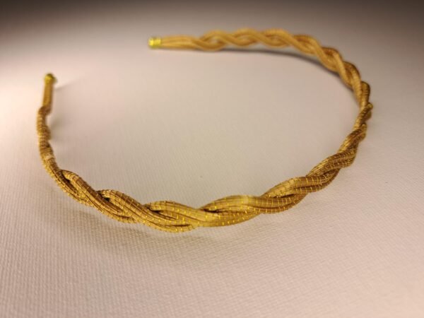 Serre-tête artisanal en capim dourado, l’or végétal du Brésil