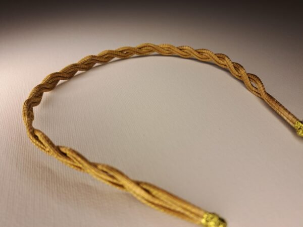 Serre-tête artisanal en capim dourado, l’or végétal du Brésil
