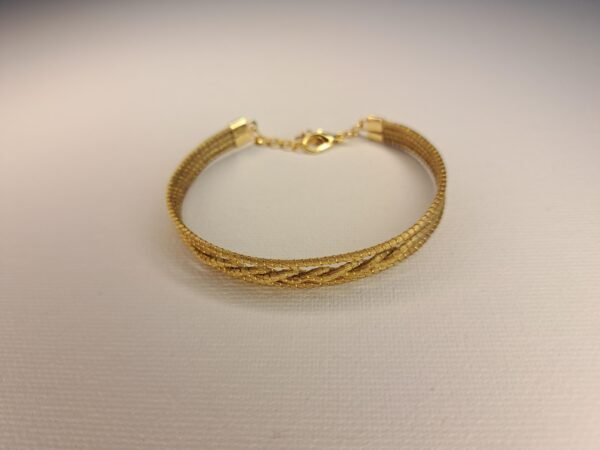 Bracelet artisanal en capim dourado, l’or végétal du Brésil