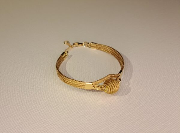 Bracelet artisanal en capim dourado, l’or végétal du Brésil