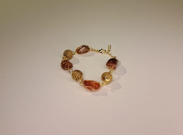Bracelet artisanal en capim dourado, l’or végétal du Brésil