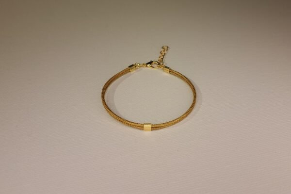 Bracelet artisanal en capim dourado, l’or végétal du Brésil