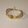 Bracelet artisanal en capim dourado, l’or végétal du Brésil
