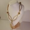 Collier artisanal en capim dourado, l’or végétal du Brésil