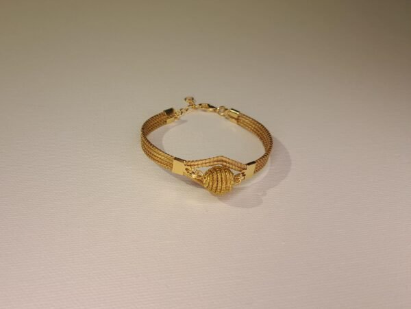 Bracelet artisanal en capim dourado, l’or végétal du Brésil