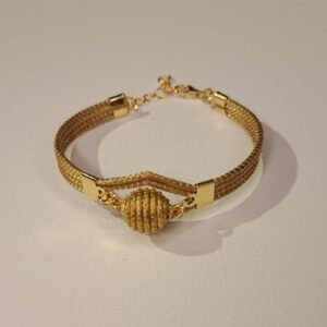 Bracelet artisanal en capim dourado, l’or végétal du Brésil