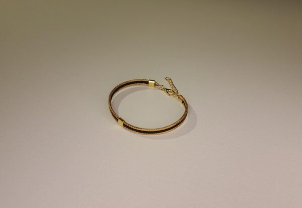 Bracelet artisanal en capim dourado, l’or végétal du Brésil