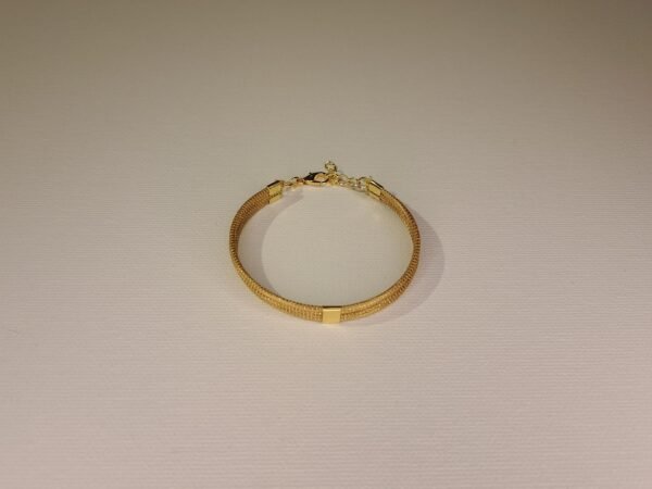 Bracelet artisanal en capim dourado, l’or végétal du Brésil
