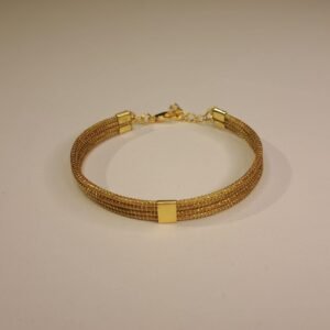Bracelet artisanal en capim dourado, l’or végétal du Brésil